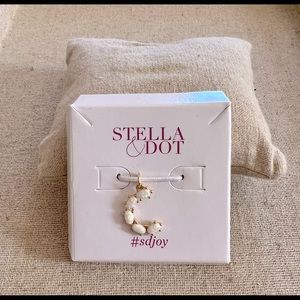 Stella & Dot C initial charm